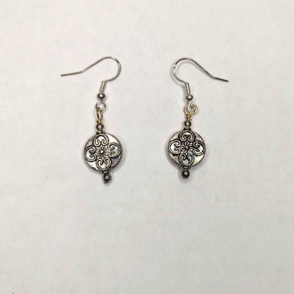 Silver Filigree Flower Earrings